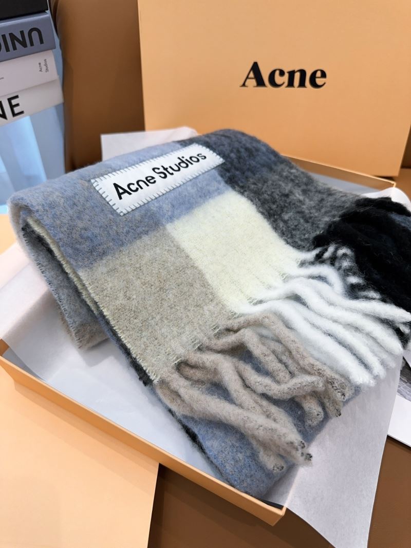 Acne Scarf